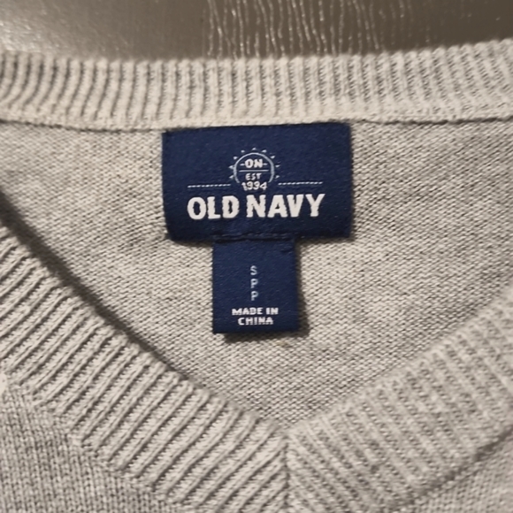 Old Navy Sweater / Size Sm-Petite - Picture 2 of 3